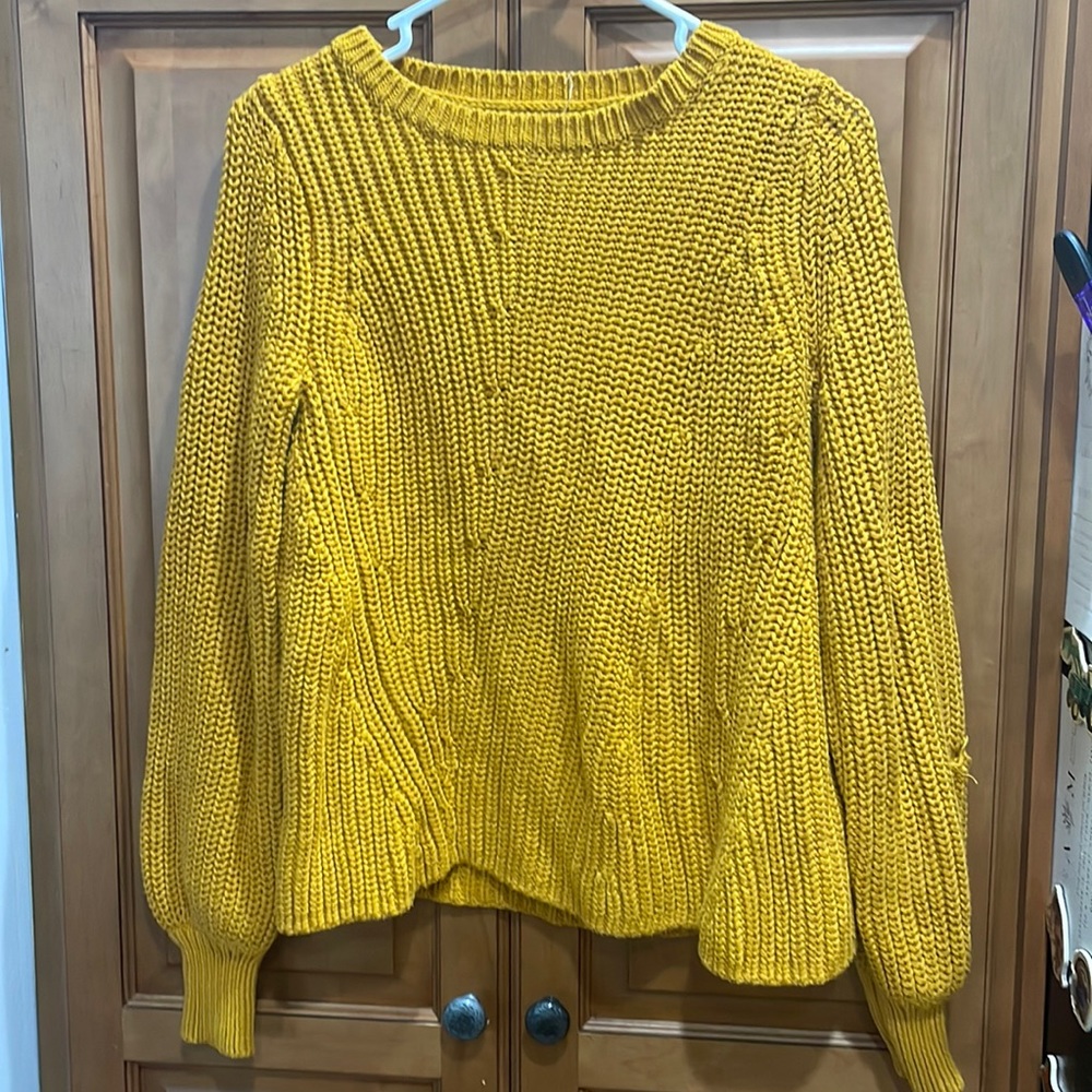 Women’s sweater
